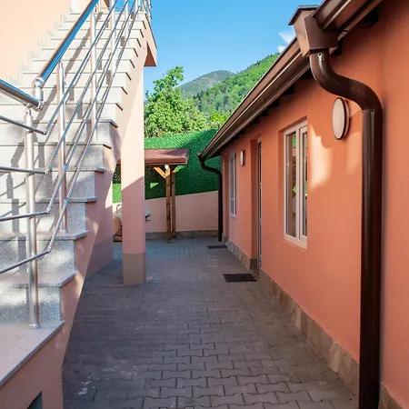 Holiday home къща инфинити лукс и уют, вплетени в спомени *