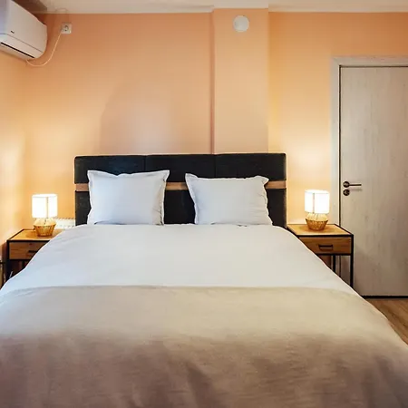 къща инфинити лукс и уют, вплетени в спомени Holiday home Sapareva Banya